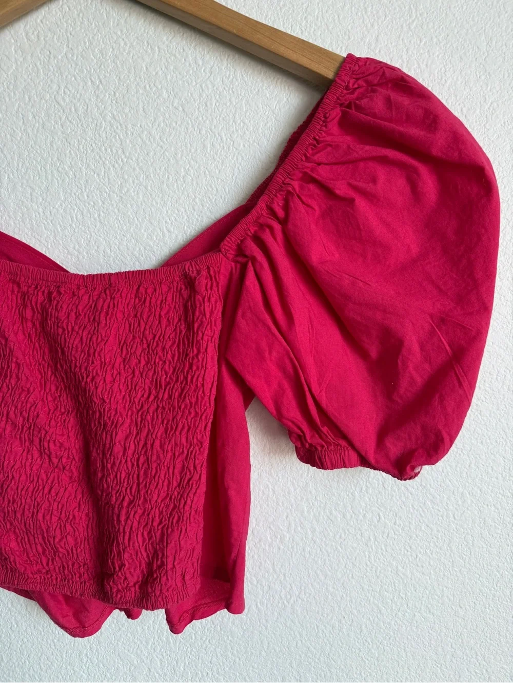 Sim & Sam Hot Pink Smocked Puff Sleeve Barbiecore Crop Top Women’s Size Small